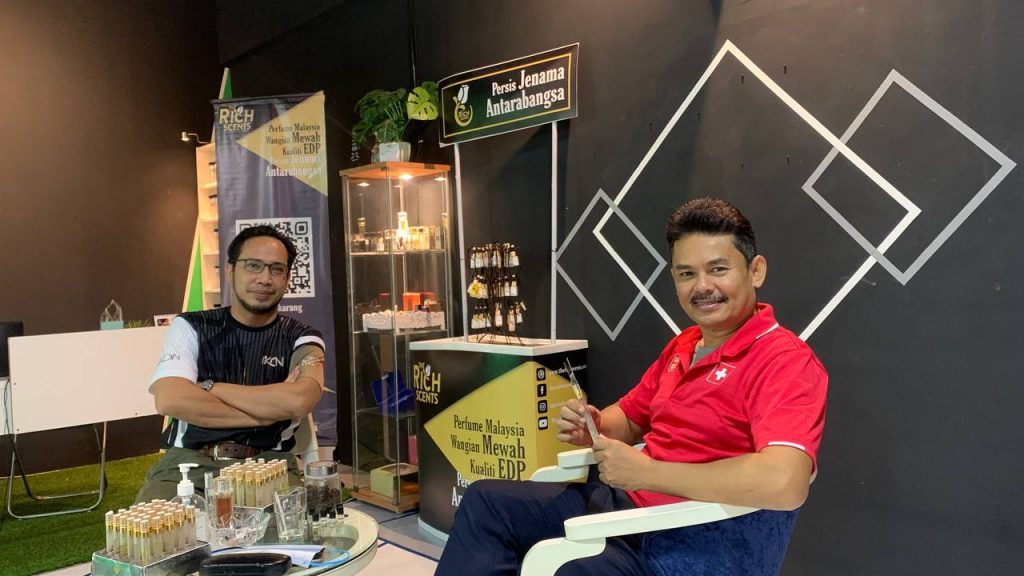Petua memilih minyak wangi yang betul